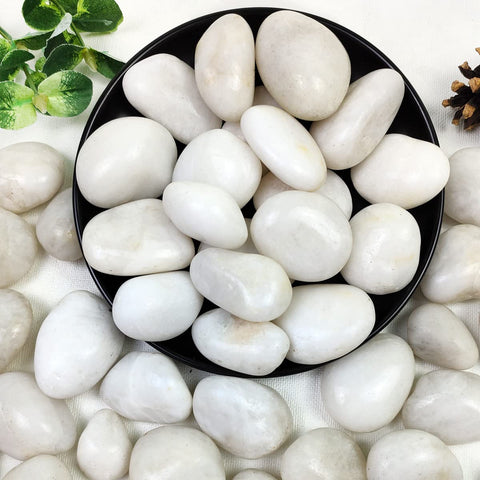 Polished White Pebbles - 1-2 Inch